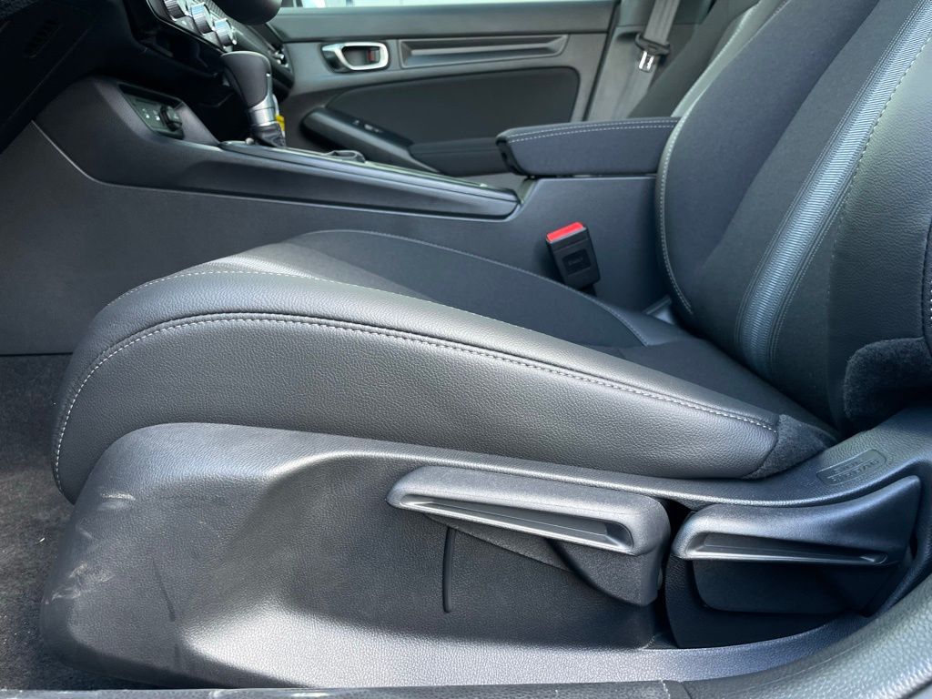 Thumbnail: 2026 Honda Civic - 25