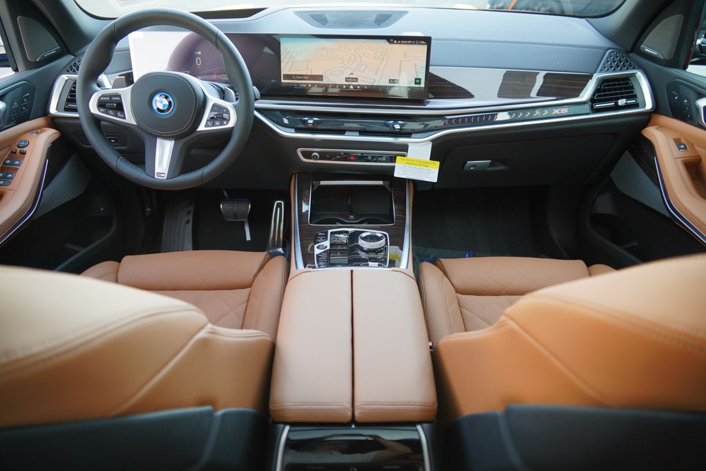 Thumbnail: 2026 BMW X5 - 14