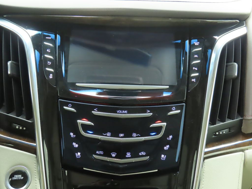2017 Cadillac Escalade Luxury 14