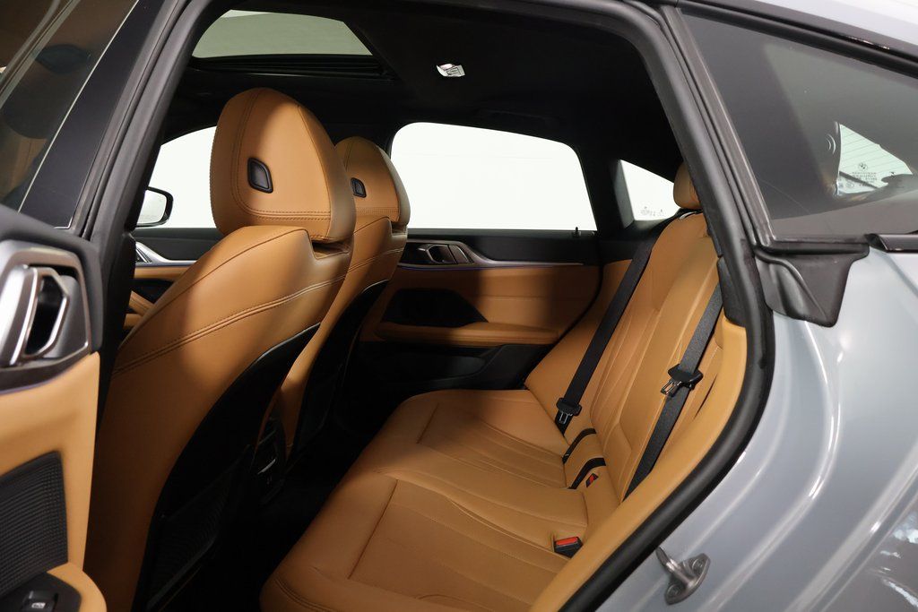 Thumbnail: 2023 BMW i4 - 11