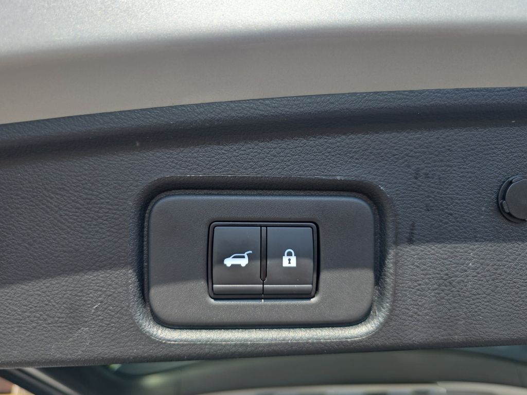 Used 2025 Nissan Pathfinder SUV