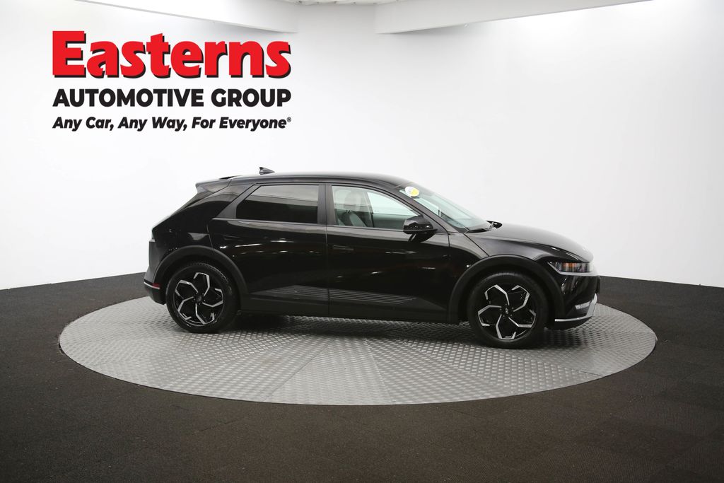 Used 2023 Black Hyundai SEL image 45
