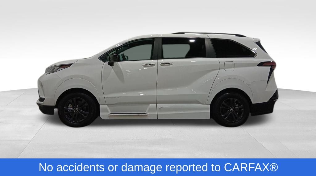 2024 Toyota Sienna XSE