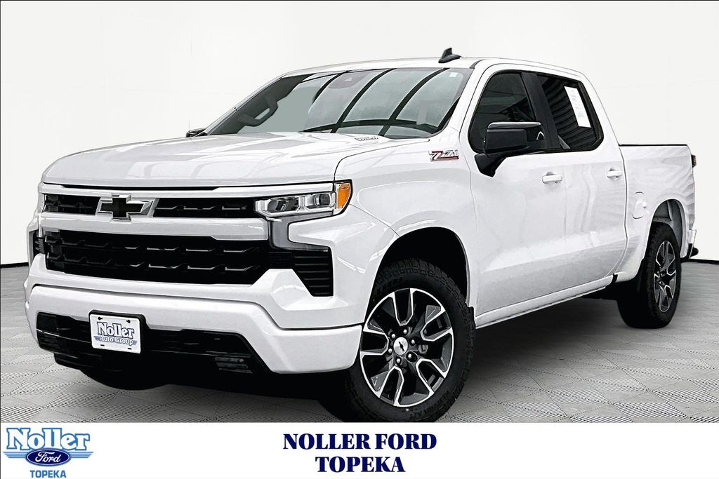Summit White 2024 Chevrolet Silverado 1500 Pickup Truck Four-Wheel Drive Automatic