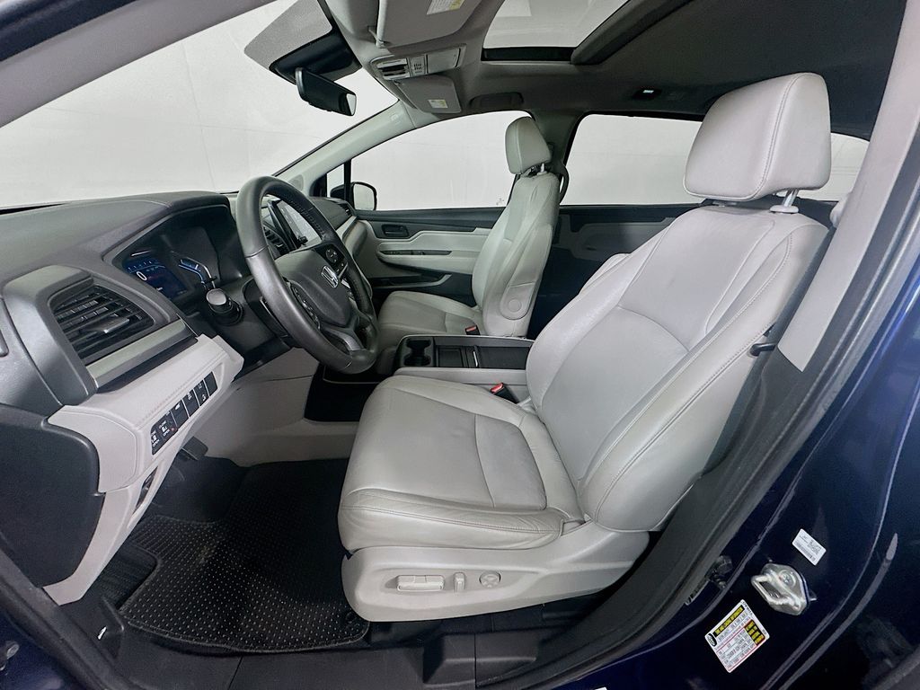 Thumbnail: 2018 Honda Odyssey - 20