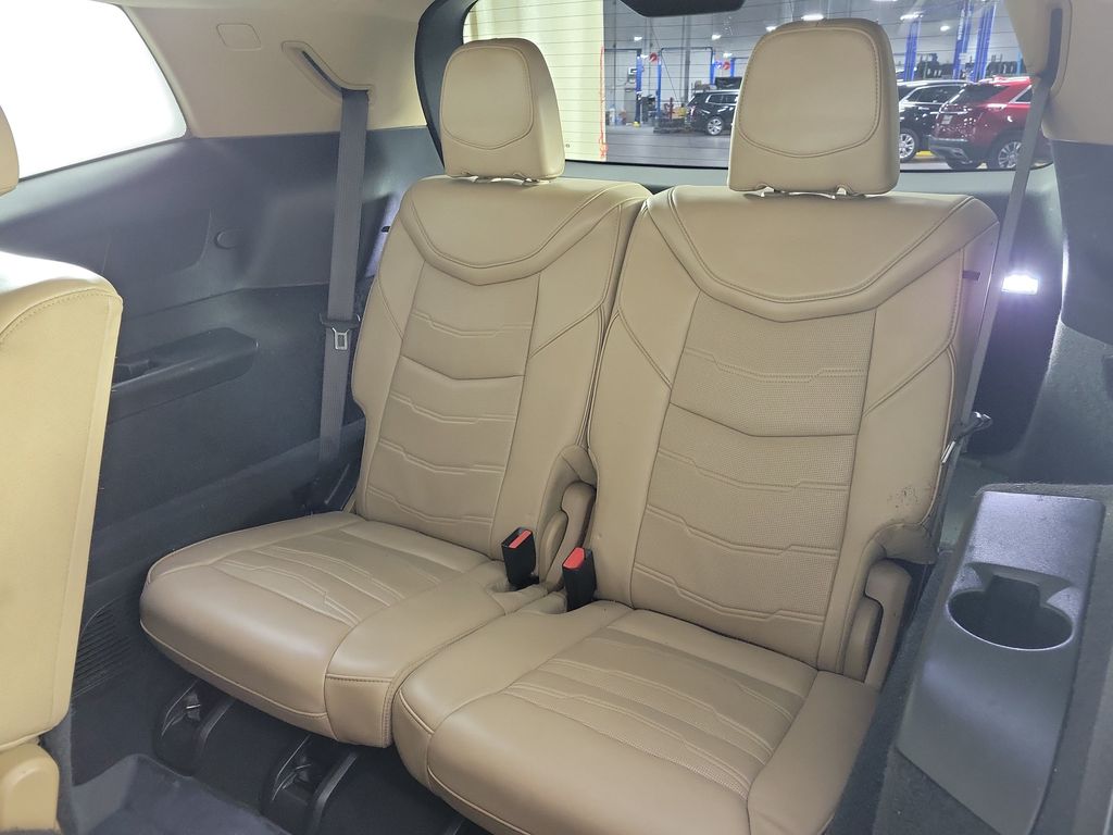 2023 Cadillac XT6 Premium Luxury - 11