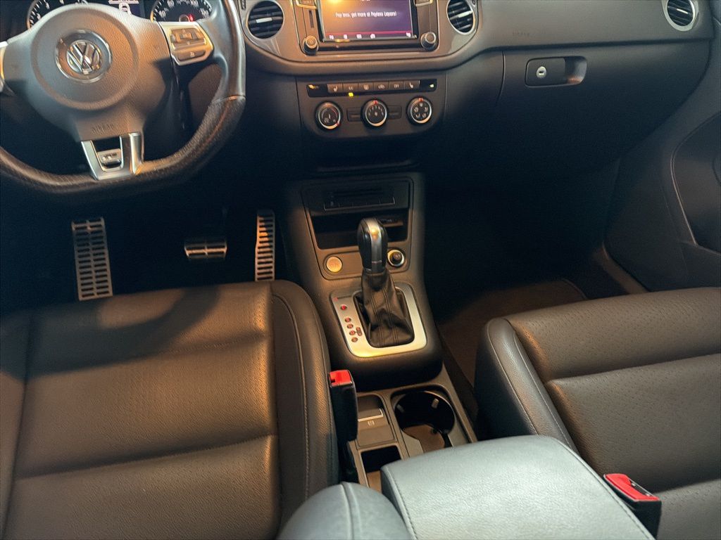 Thumbnail: 2016 Volkswagen Tiguan - 15