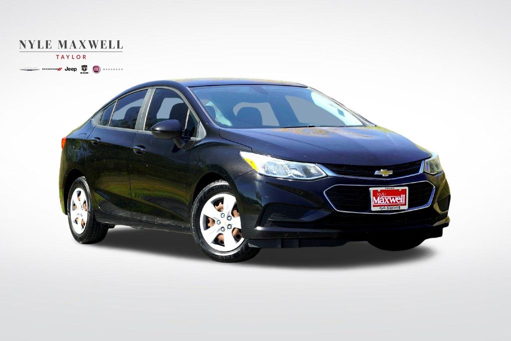 Used Car 2018 Chevrolet Cruze  Ls For Sale Under $12,000 In Taylor, Texas