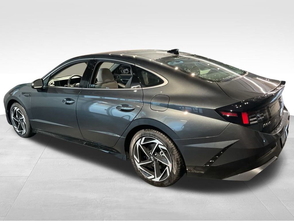 New 2026 Gray Hyundai SEL Sport image 4