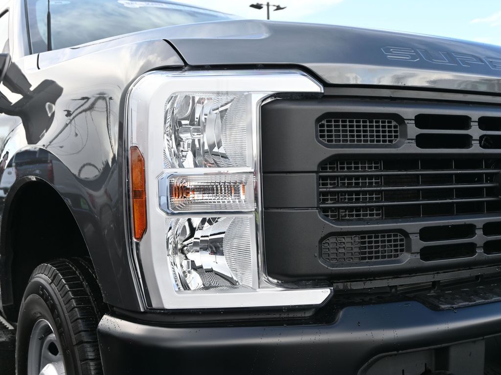 2025 Ford F-250 Super Duty XL