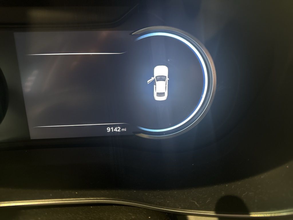 2023 Genesis G70 2.0T RWD