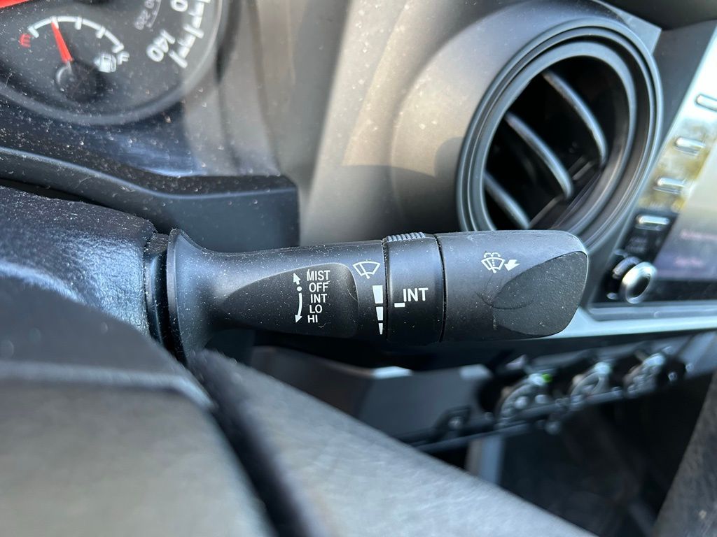 2021 Toyota Tacoma SR 20