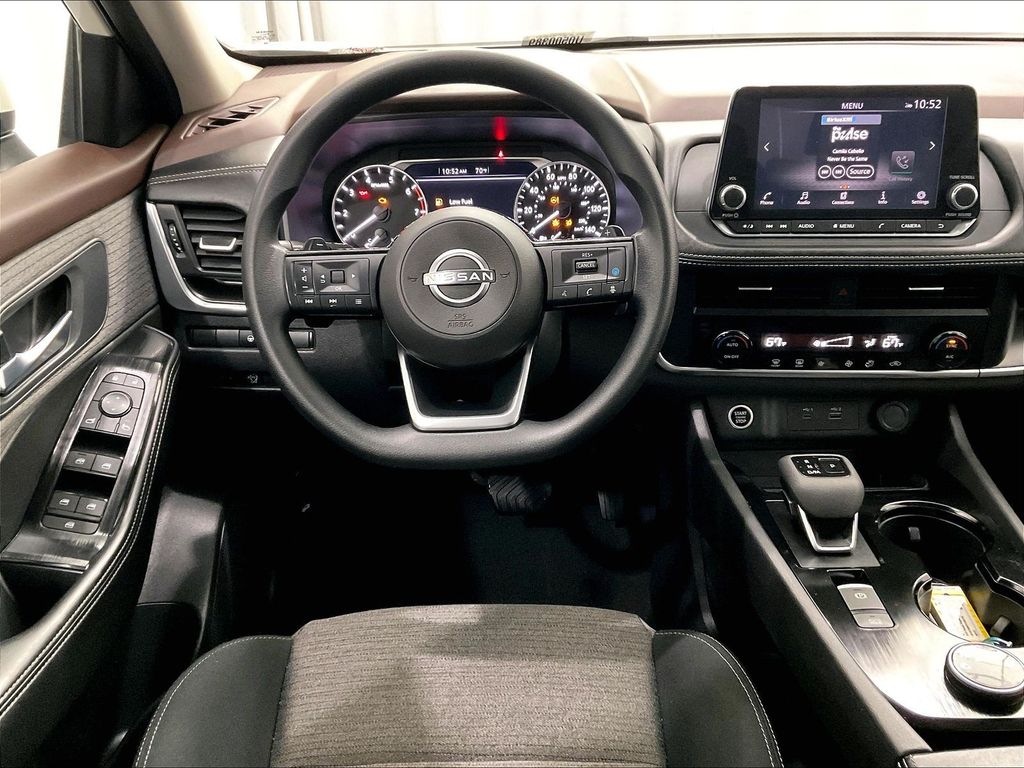 2023 Nissan Rogue — photo 17