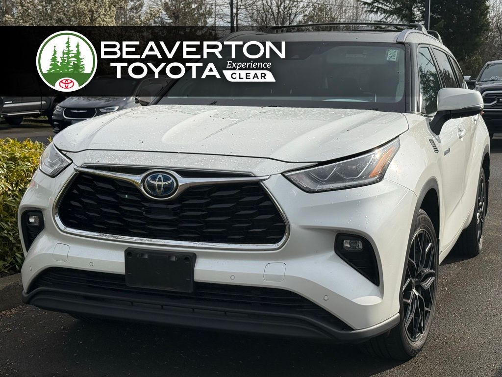 2021 Toyota Highlander Hybrid Limited AWD