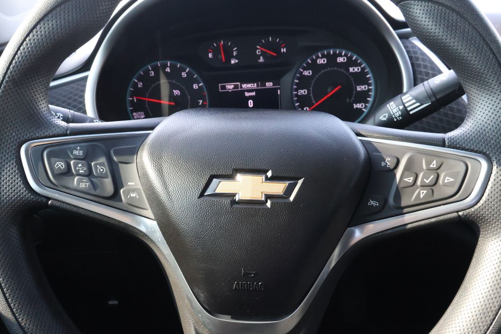 Thumbnail: 2023 Chevrolet Malibu - 19