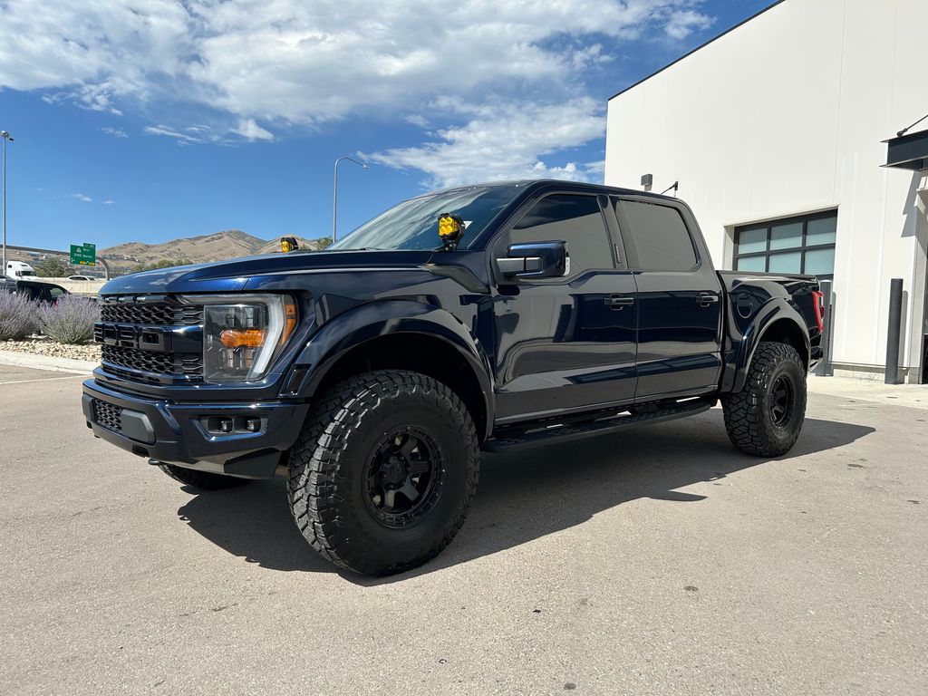 View vehicle photo 2