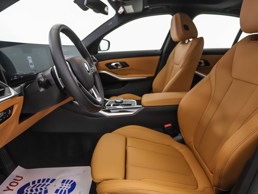 Thumbnail: 2024 BMW 3 Series - 11