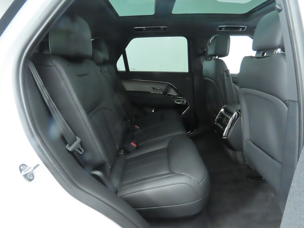 2025 Land Rover Range Rover Sport  23