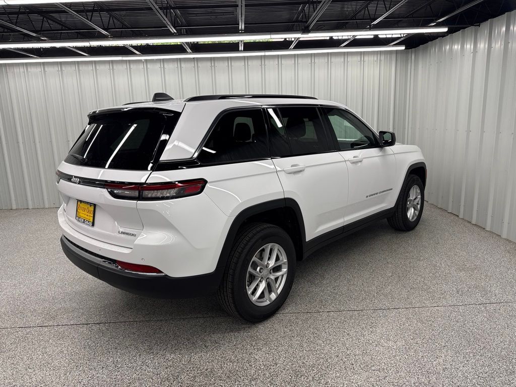2026 Jeep Grand Cherokee Laredo - 5