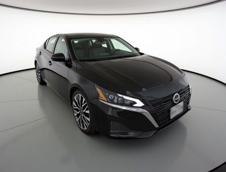 Super Black Clearcoat 2025 Nissan Altima Sedan Front-Wheel Drive Continuously Variable Transmission
