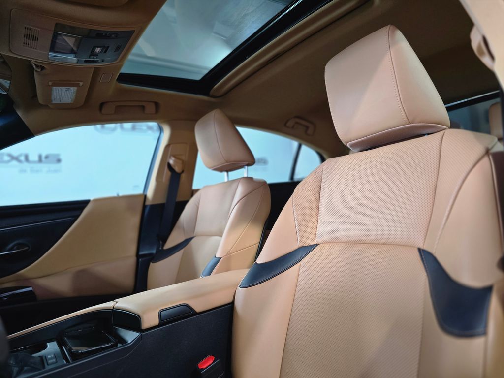 Thumbnail: 2025 Lexus ES - 15