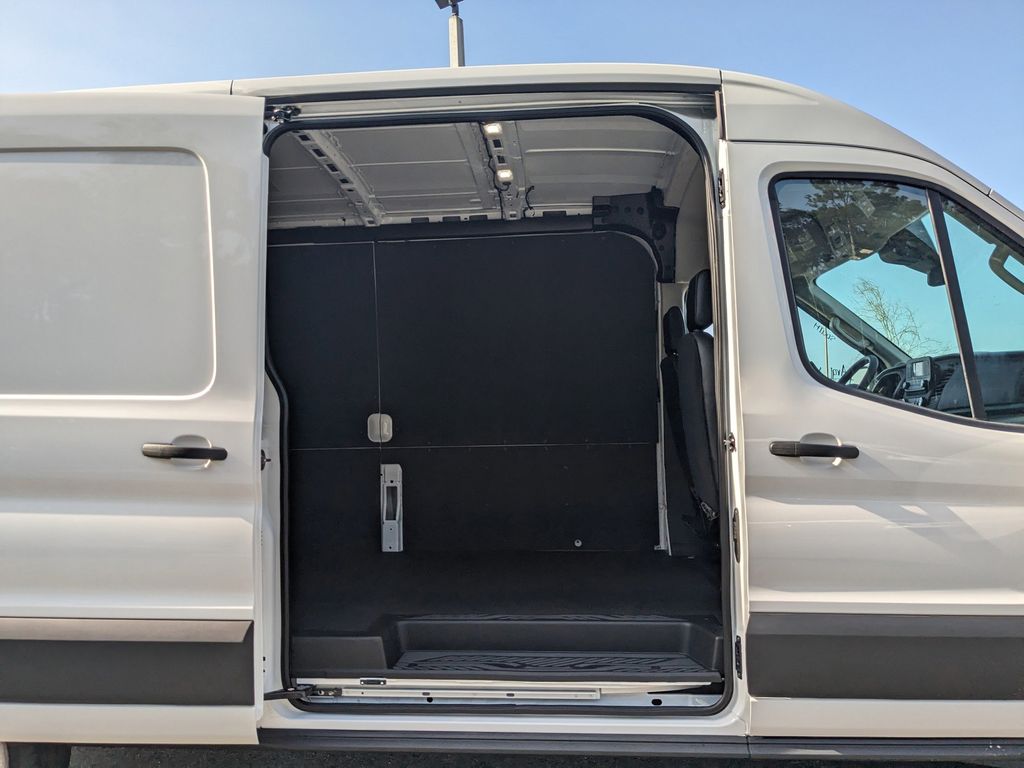 2025 Ford Transit 250
