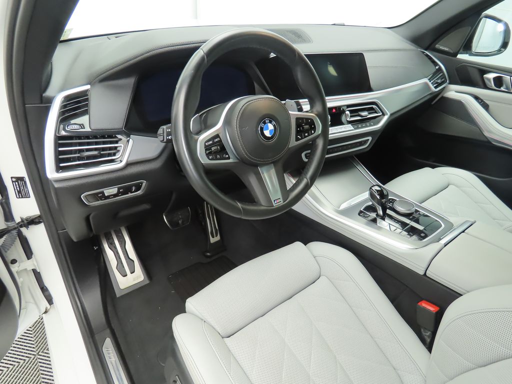 Thumbnail: 2023 BMW X5 - 9