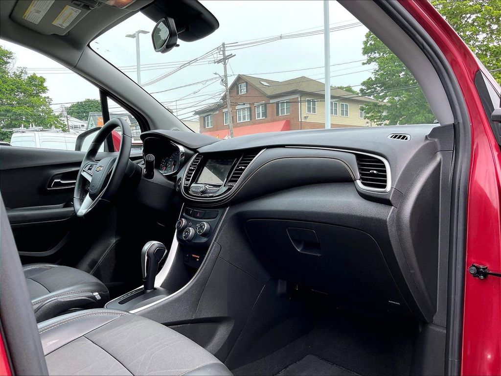 2018 Chevrolet Trax — photo 14