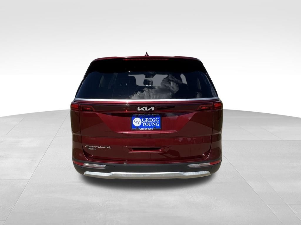 Used 2022 Kia Carnival Van