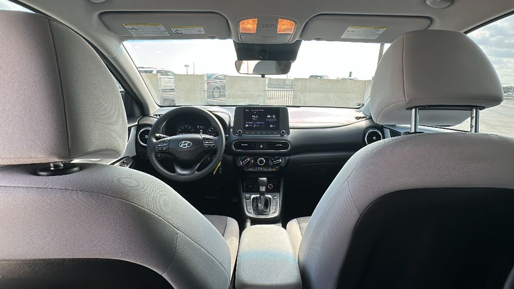 2022 Hyundai Kona SE Black at AutoSavvy Houston Southwest