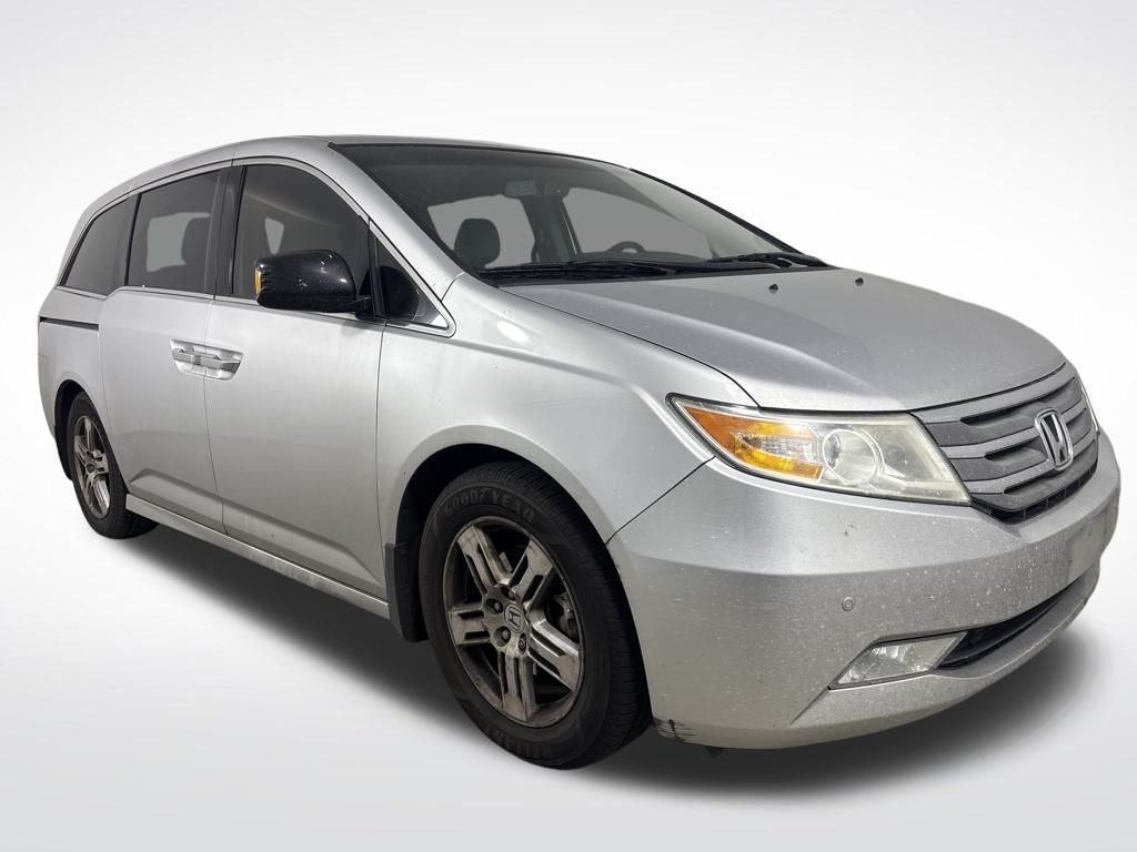 2013 Honda Odyssey Touring Elite FWD