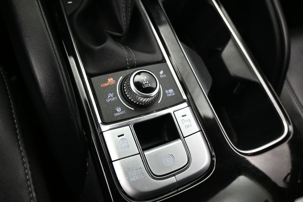 Used 2022 Gravity Gray Kia LX image 21