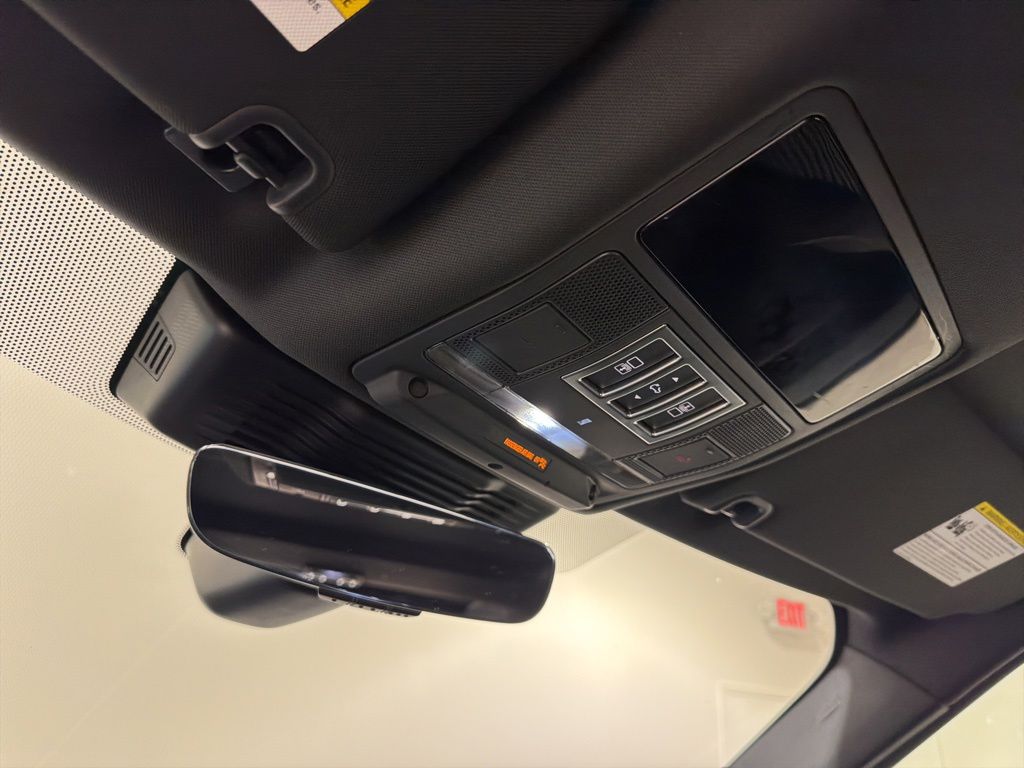 Certified Used 2025 Black Land Rover Dynamic SE image 18