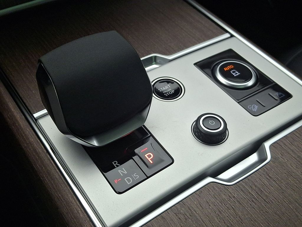 Thumbnail: 2027 Land Rover Range Rover - 12