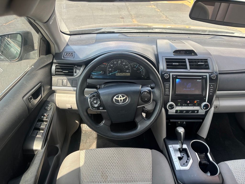 4T4BF1FK2DR302556