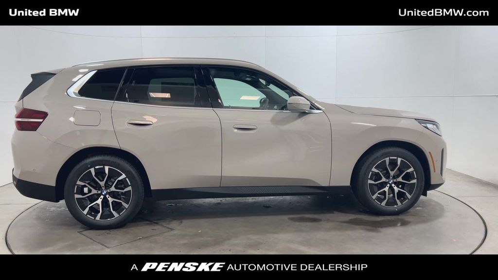 Thumbnail: 2025 BMW X3 - 9