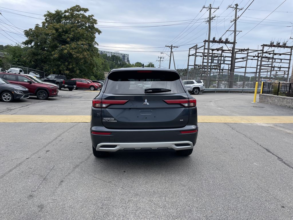 Used 2024 Mitsubishi Outlander SUV