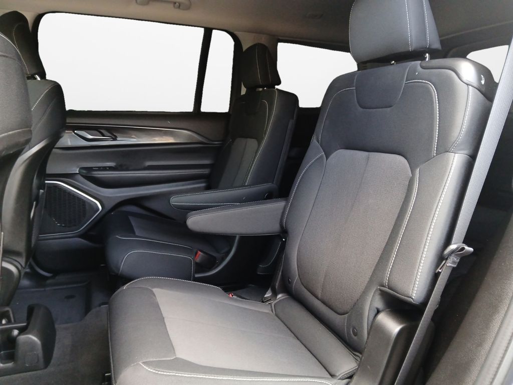 Used Car 2022 Jeep Grand Cherokee L  Laredo For Sale Under $25,000 In Austin, Texas