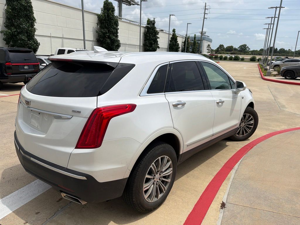 2018 Cadillac XT5 Luxury White at North Houston Mitsubishi