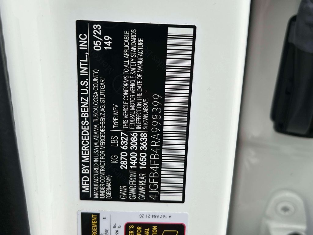 used 2024 Mercedes-Benz GLE car, priced at $50,995