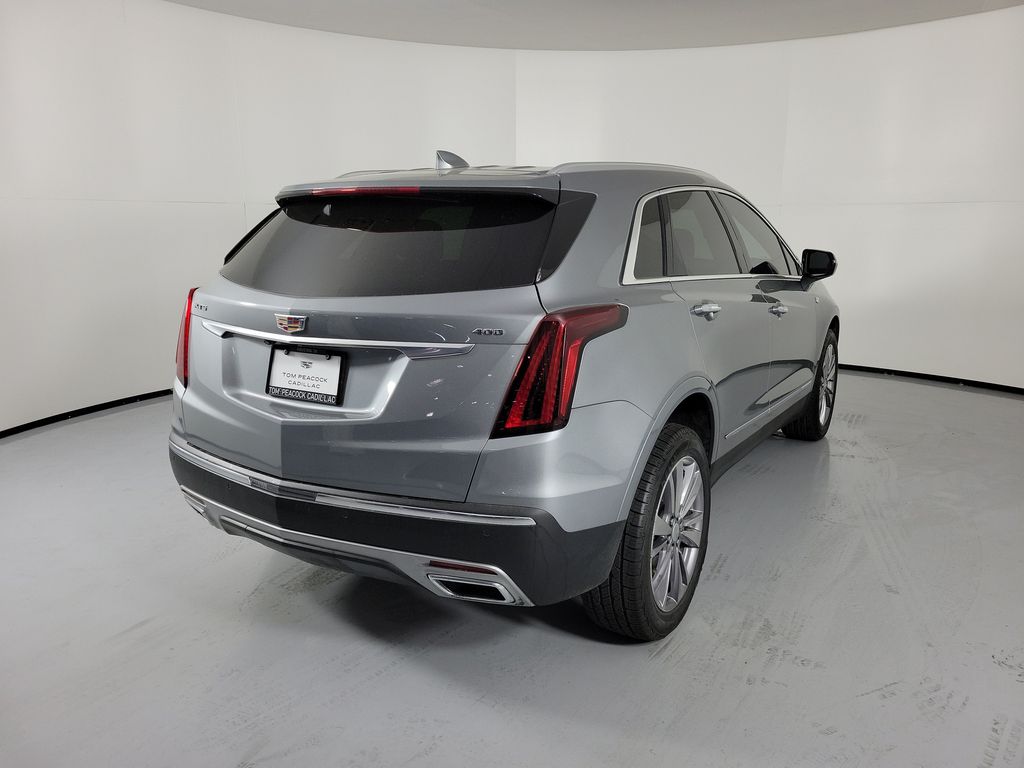 2024 Cadillac XT5 Premium Luxury - 3