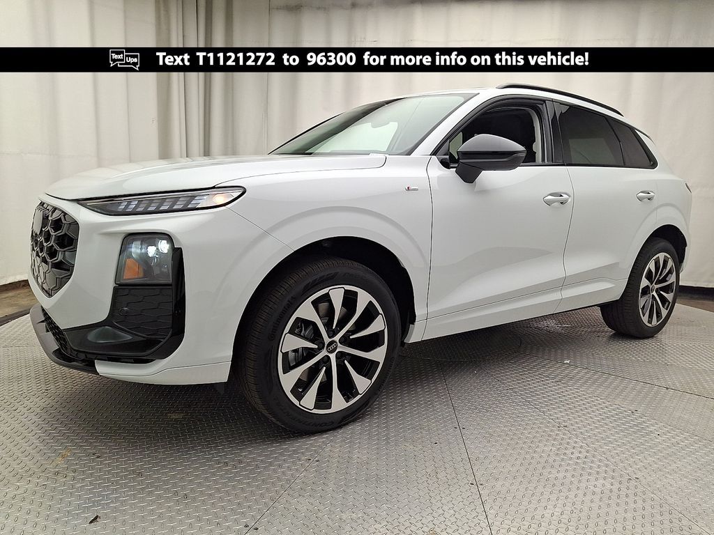 Thumbnail: 2026 Audi Q3 - 1