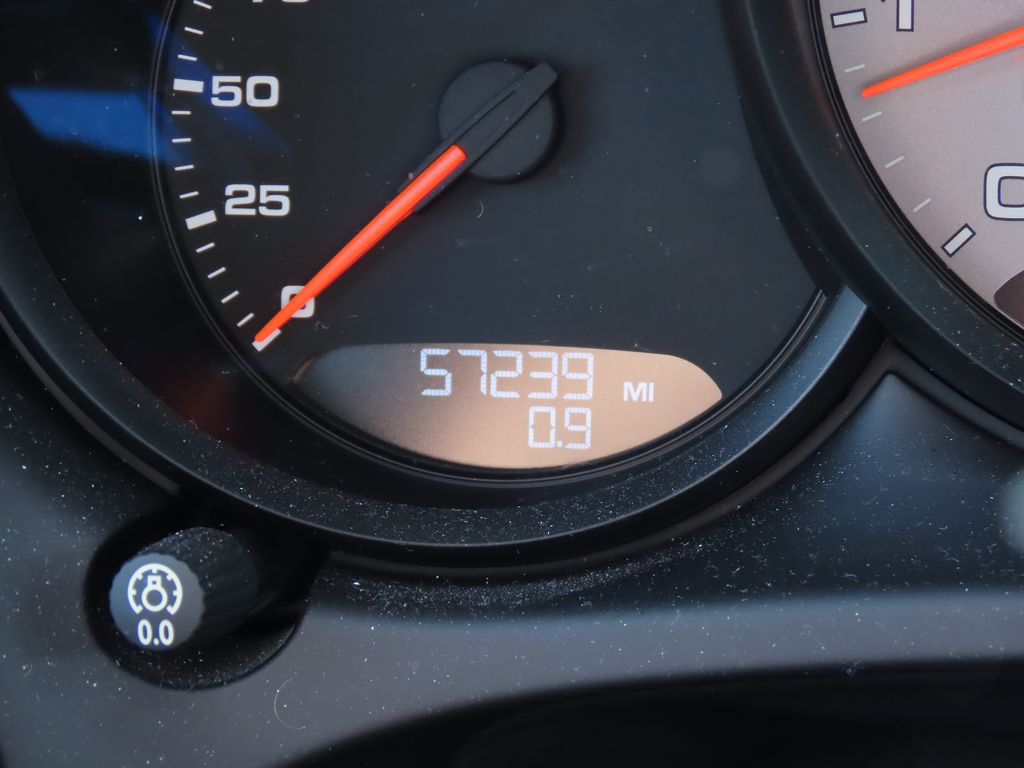 Thumbnail: 2017 Porsche Macan - 16