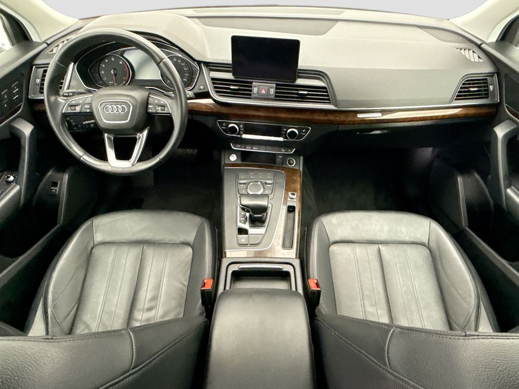 Thumbnail: 2019 Audi Q5 - 13