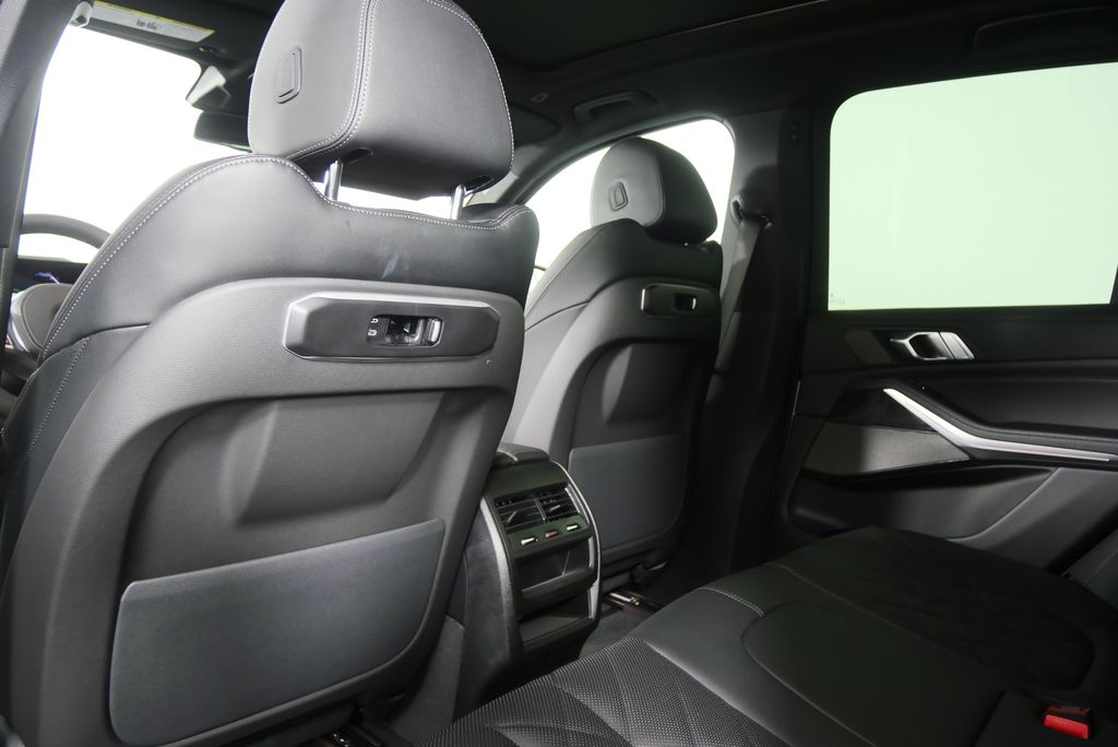 Thumbnail: 2026 BMW X5 - 17