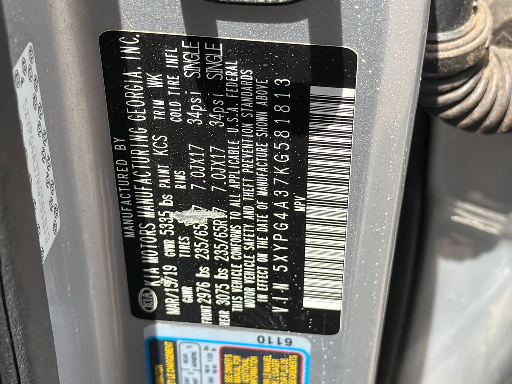 Used 2019 Sparkling Silver Kia L image 31