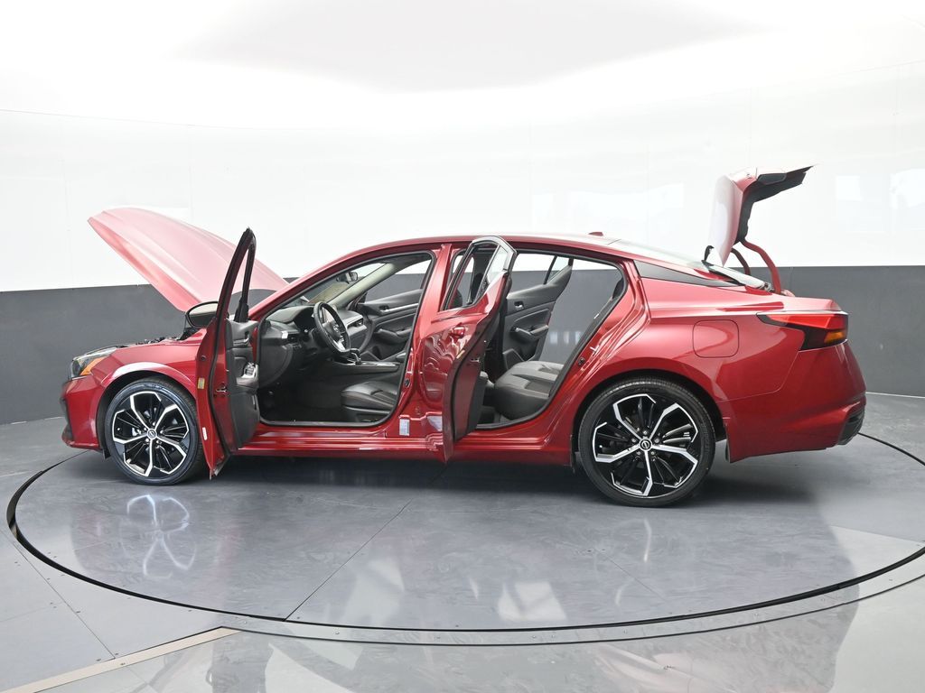 Used 2024 Scarlet Ember Nissan 2.5 SR image 72