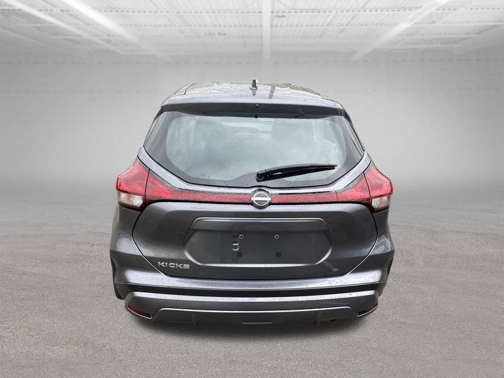 2025 Nissan Kicks Play S - 3