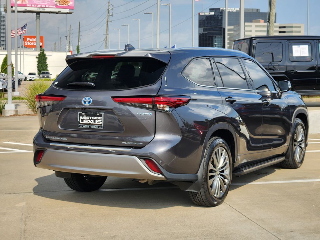 2022 Toyota Highlander Hybrid Platinum Gray at Toyota of Victoria