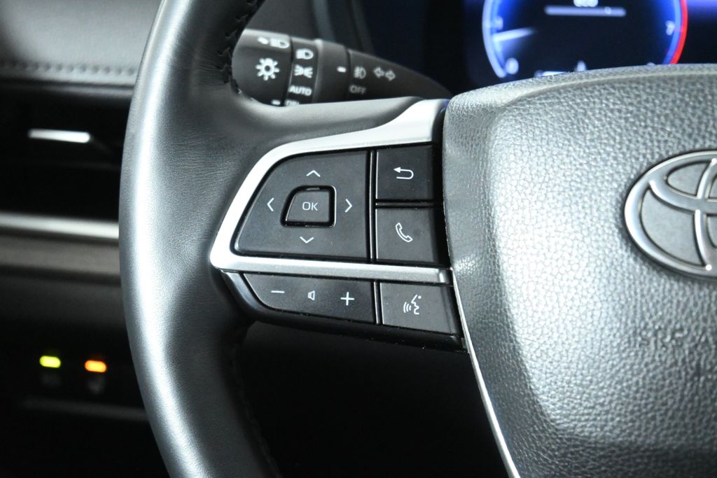 Thumbnail: 2024 Toyota Grand Highlander - 17